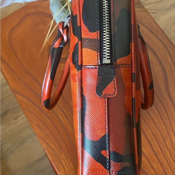 Prada suitcase/document bag - Picture 9 of 16